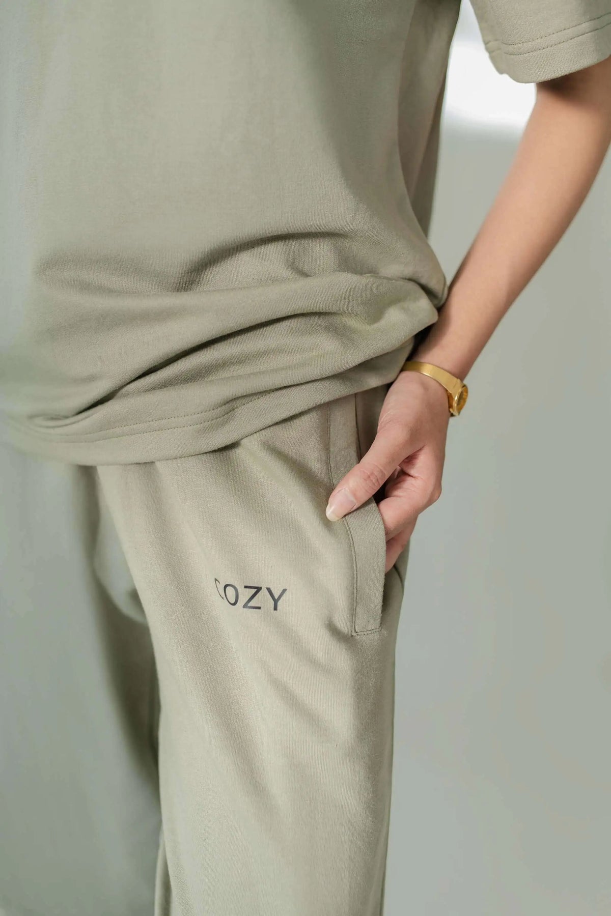 COZY Oversized T-Shirt V1  Cozy