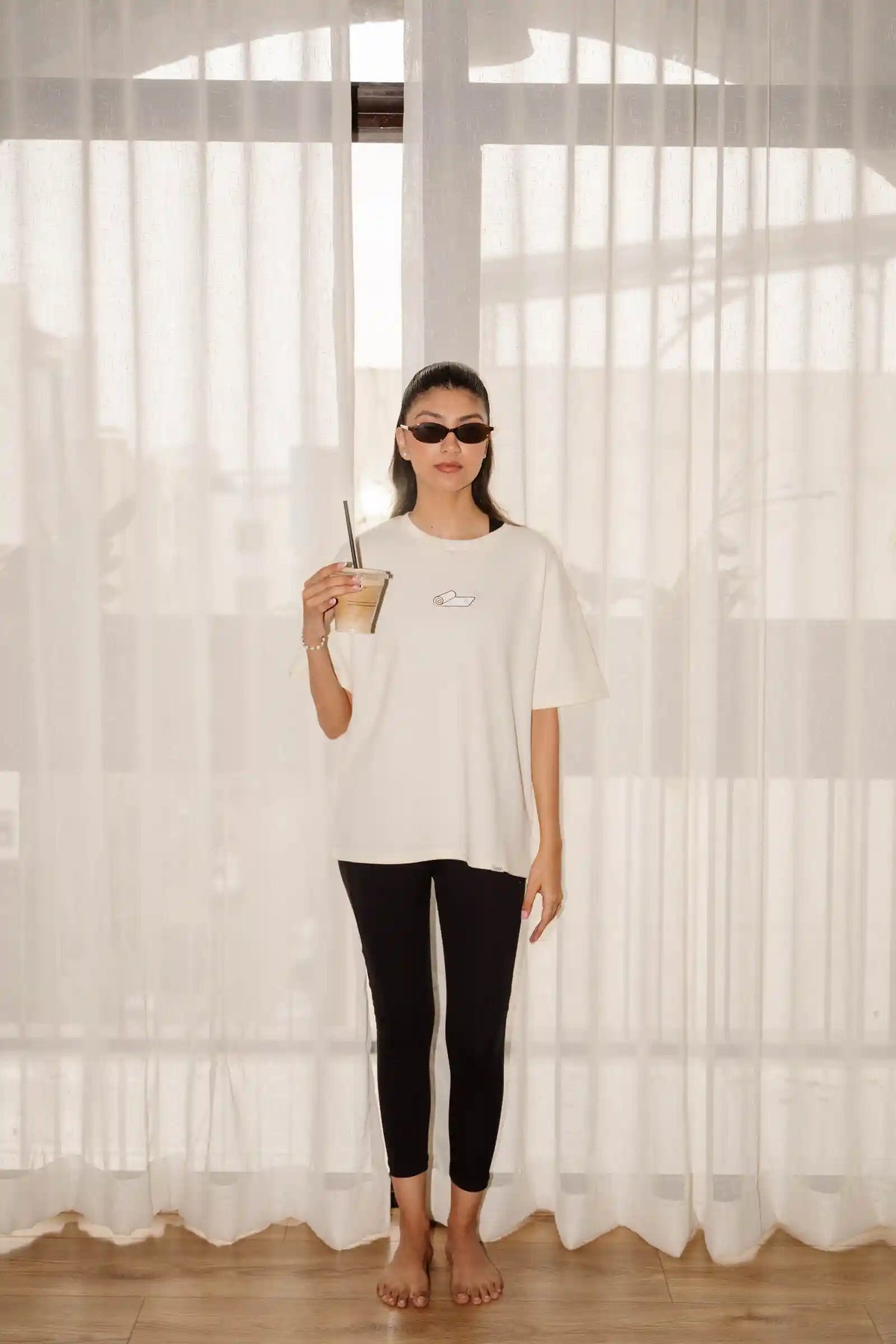  Feel It, Don't Fix It Oversized T-Shirt